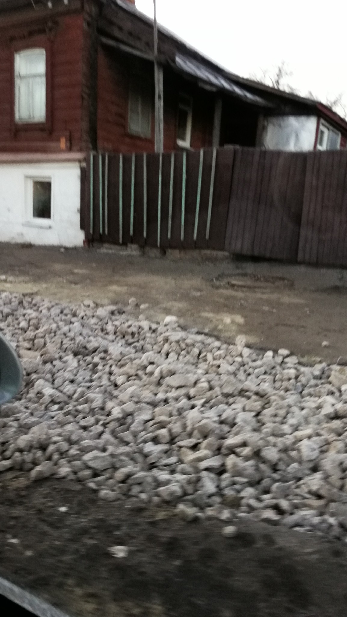 Прорыв на Кураева ликвидирован, но благоустройство проезжей части не восстановлено