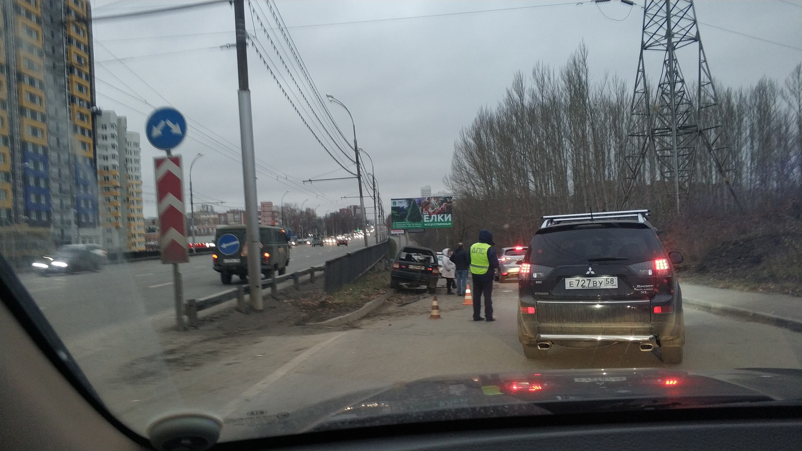В ГИБДД рассказали подробности смертельной аварии с отбойником в Пензе