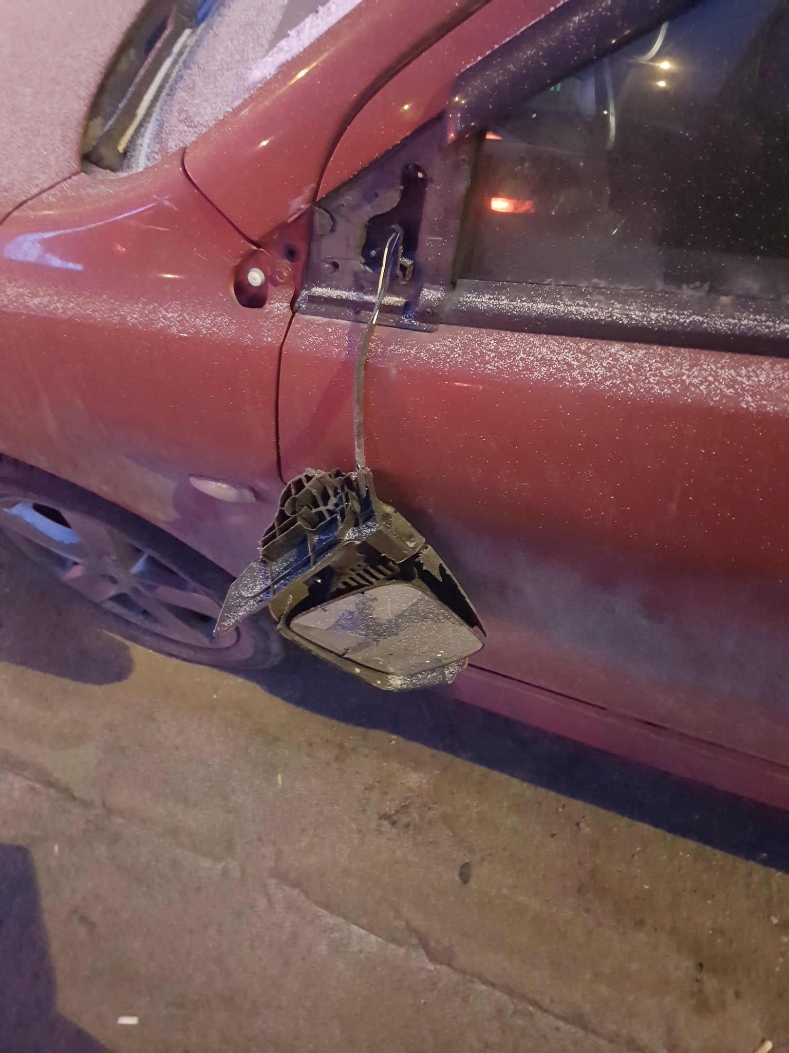 В Пензе владелец изуродованного автомобиля ищет виновников ДТП