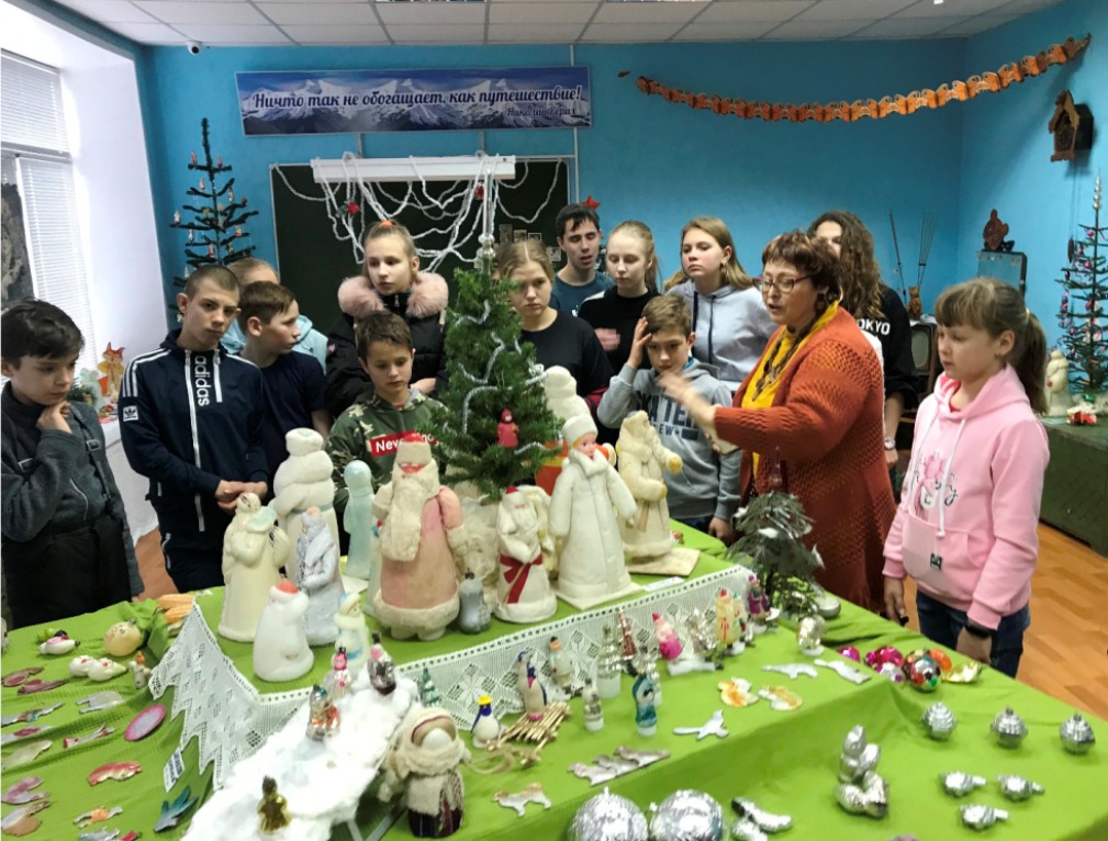 В Пензе открылась выставка елочной игрушки