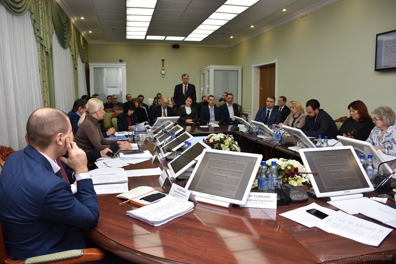 Соцработники Пензы будут посещать семьи во время новогодних каникул