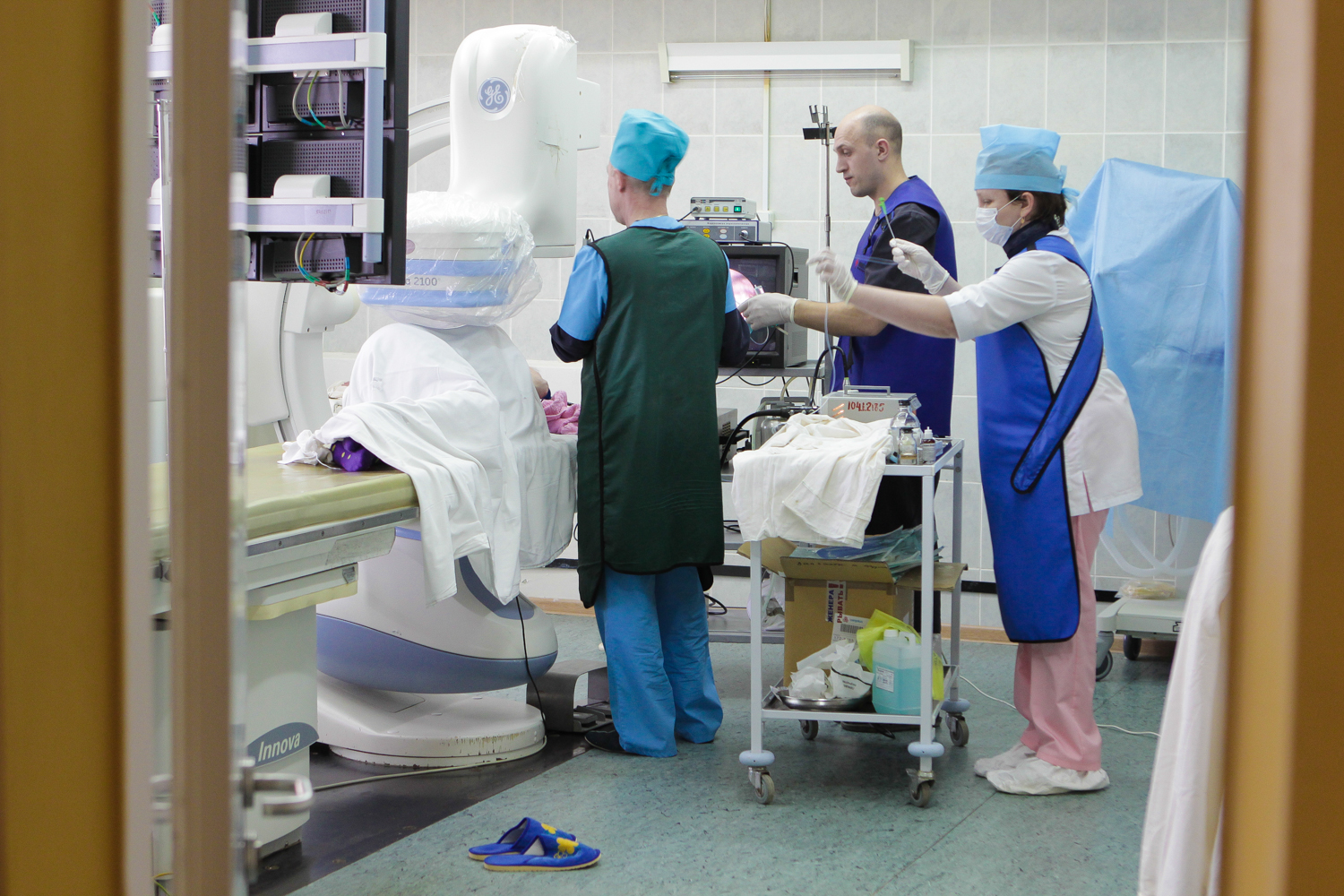 Настольная книга пациента: как получить высокотехнологичную  медпомощь, не заплатив ни копейки