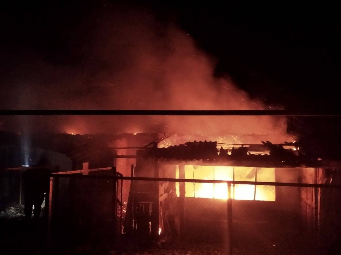 В Пензенской области пожар тушили семь человек