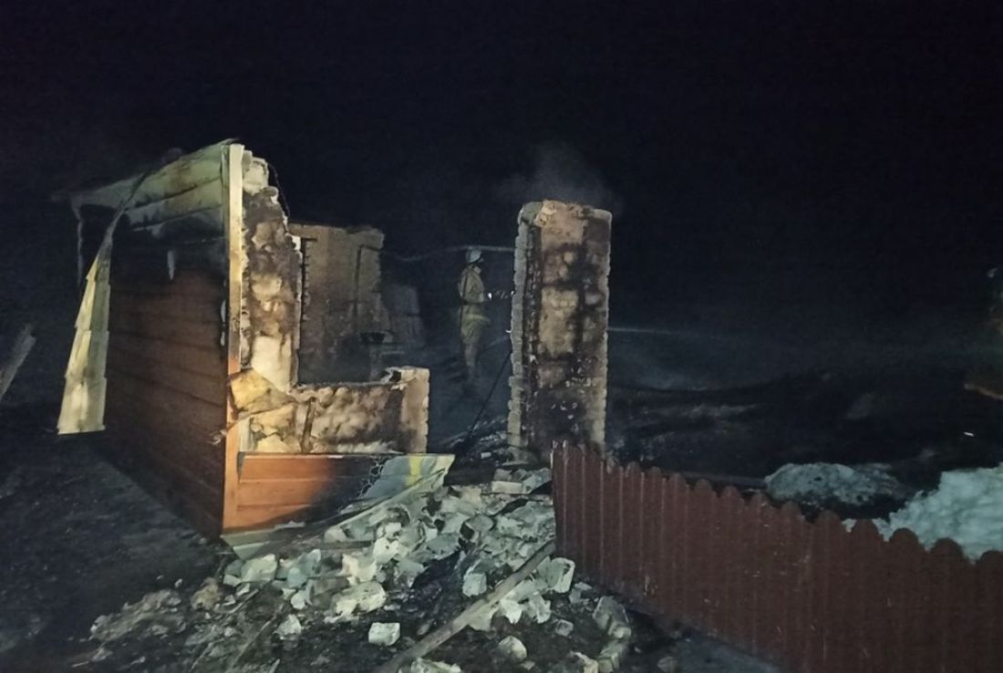 ЧП в Пензенской области: два человека погибли в ночном пожаре