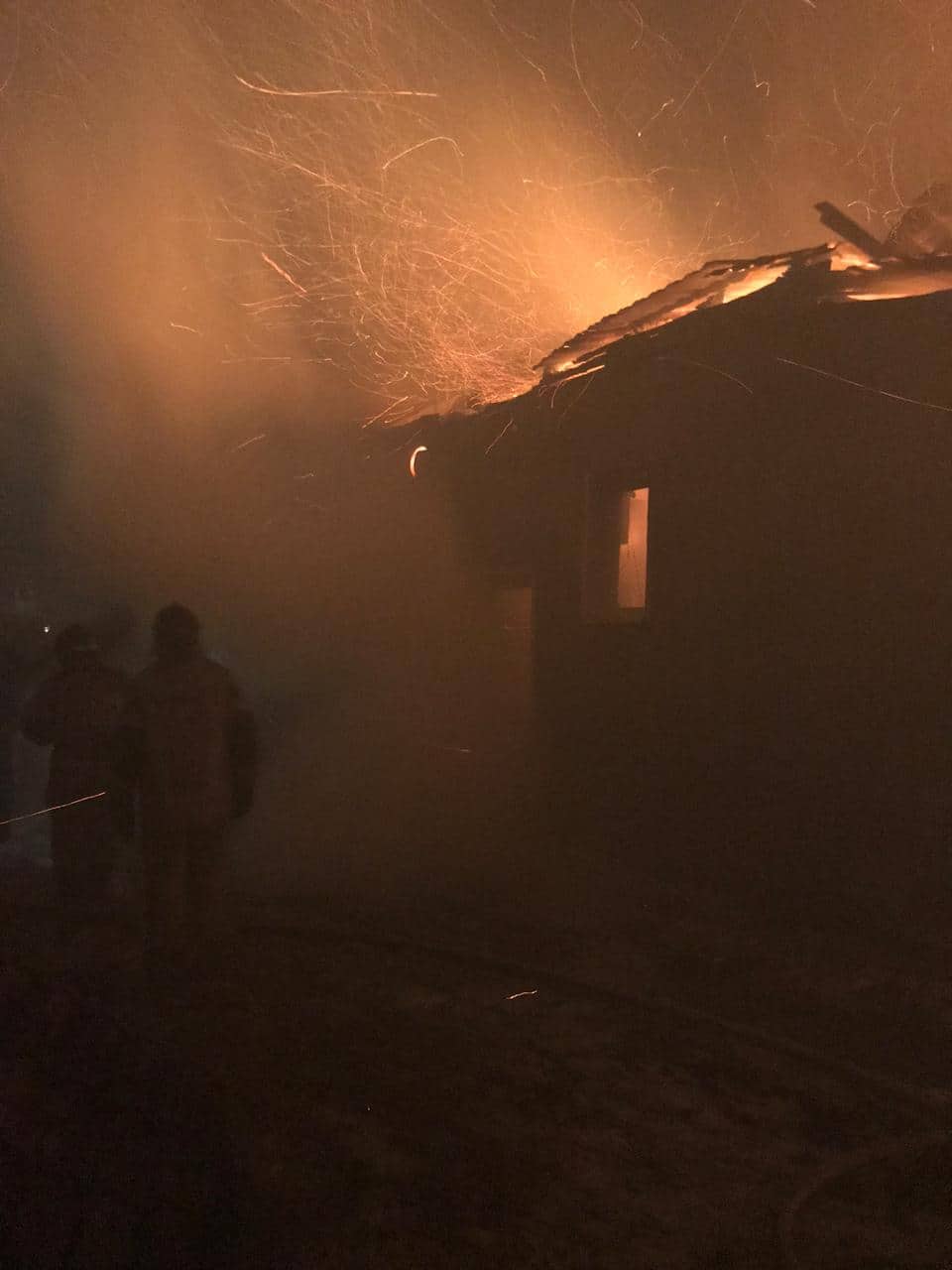 В Пензенской области пожарным пришлось подвозить воду за 1,5 км от места возгорания