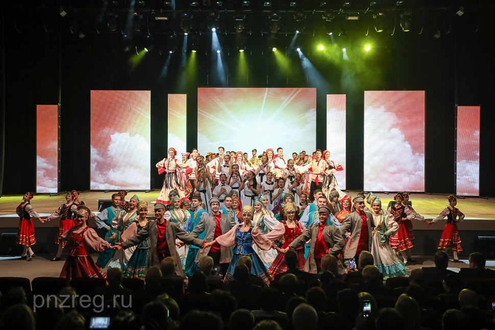 В Пензе отметили 81-ую годовщину региона