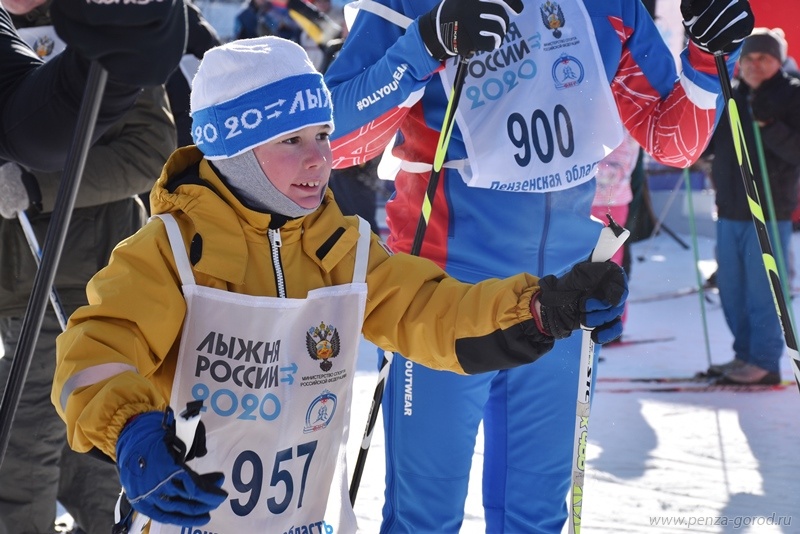 Несколько тысяч пензенцев приняли участие в гонке «Лыжня России»
