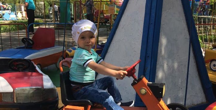 Осталось полтора миллиона: Ольга Чистякова призывает помочь вернуть слух четырехлетнему малышу