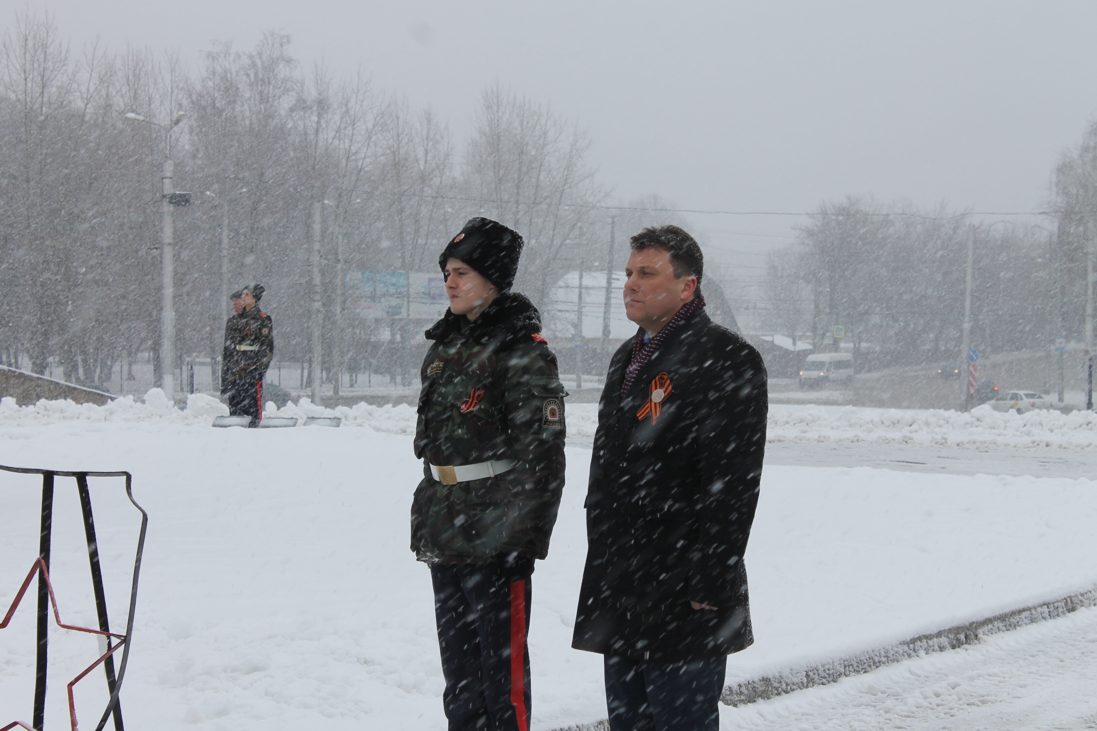 Министр образования Пензенской области заступил в Почетный караул у памятника Победы