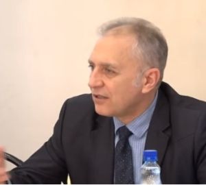 Мэр Кузнецка вспомнил о школьных корытах для мытья обуви