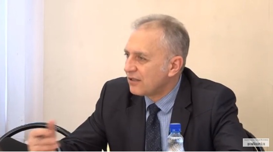 Мэр Кузнецка вспомнил о школьных корытах для мытья обуви