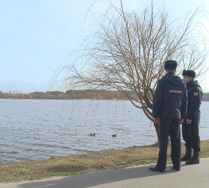 В Пензенской области подростки уплыли по Суре на арт-объекте
