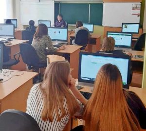 Пензенские педагоги начали учиться работать дистанционно