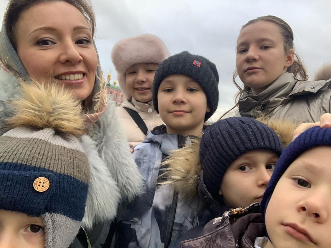 Детский омбудсмен Анна Кузнецова ждет седьмого ребенка