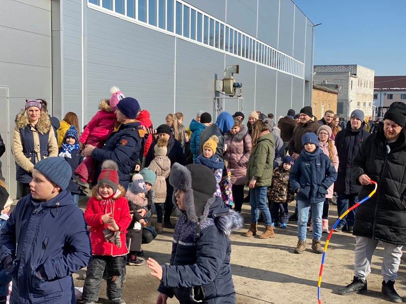 Блины, плов и огненное шоу: коллектив "Mizotty" отметил Масленицу