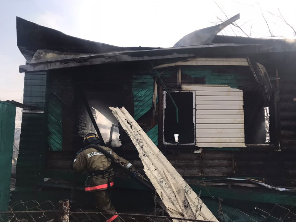 В Пензенской области пожарные не смогли добраться до огня: сгорело два дома
