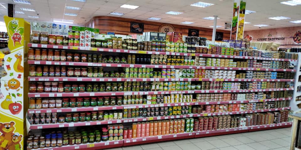 Елена Учайкина: в региональной сети «Караван» имеется достаточный запас продуктов и промтоваров