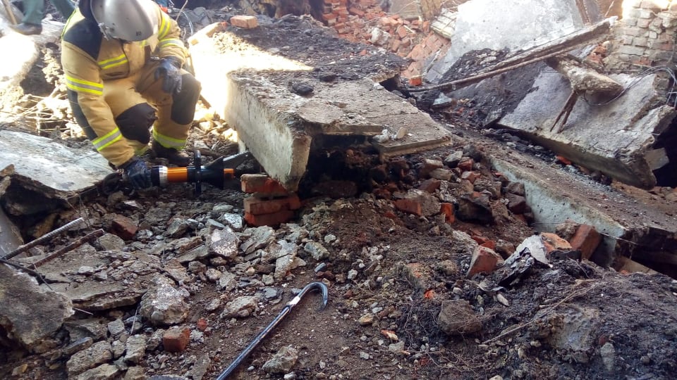 ЧП в Сердобске: при обрушении здания завалило человека