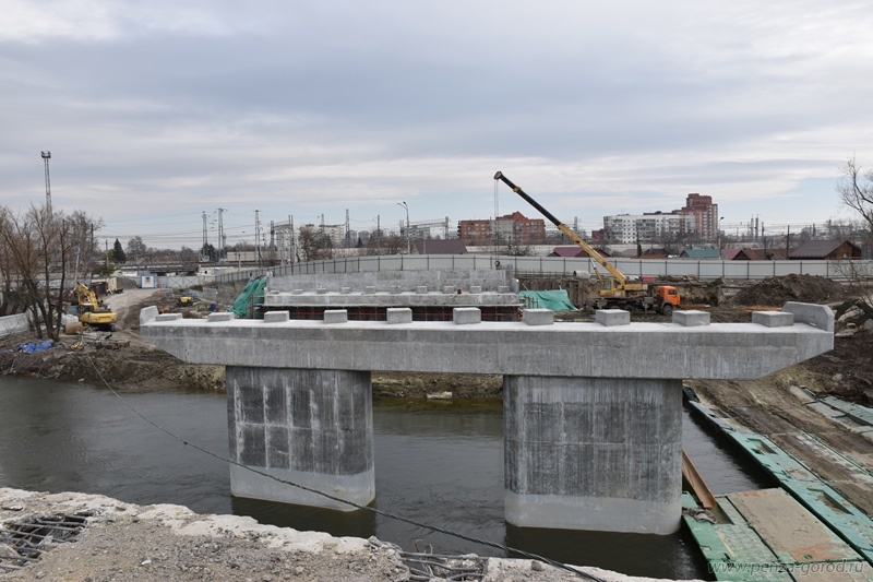 Завершен монтаж четырех опор Бакунинского моста в Пензе