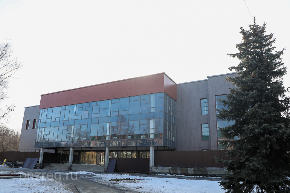 Губернатор Пензенской области посетил стройплощадку центра «На Ленинградской»