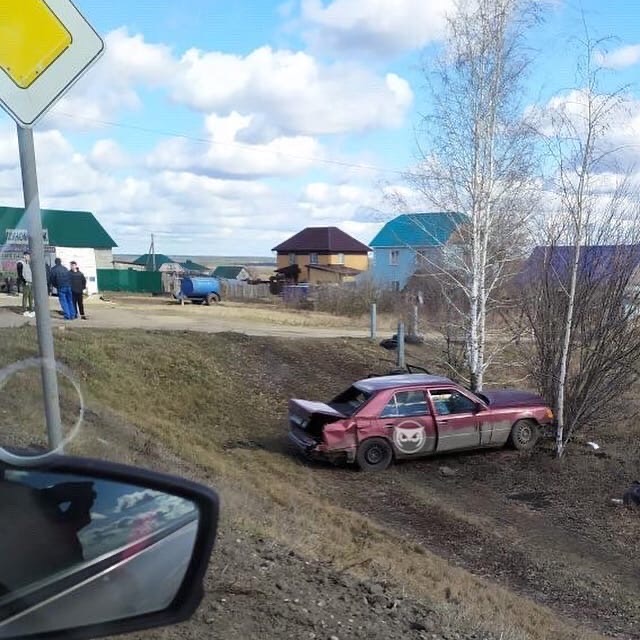 ДПТ в Бессоновке: легковушка вылетела с дороги