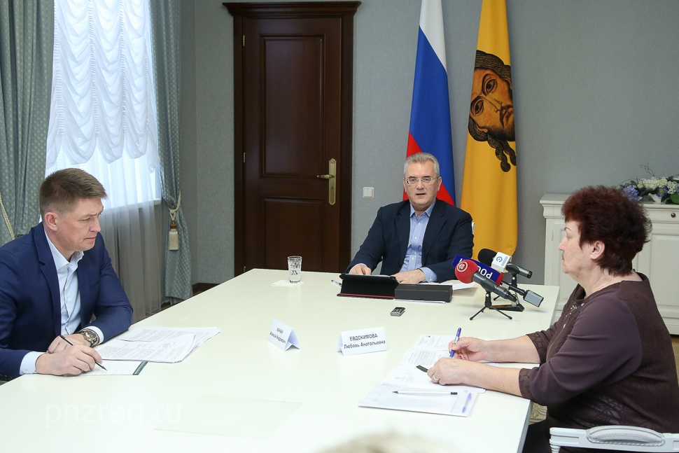 Пензенцы смогут подать документы на получение детских пособий в середине мая