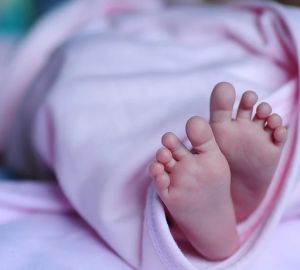 В России на свет появился первый ребенок с коронавирусом