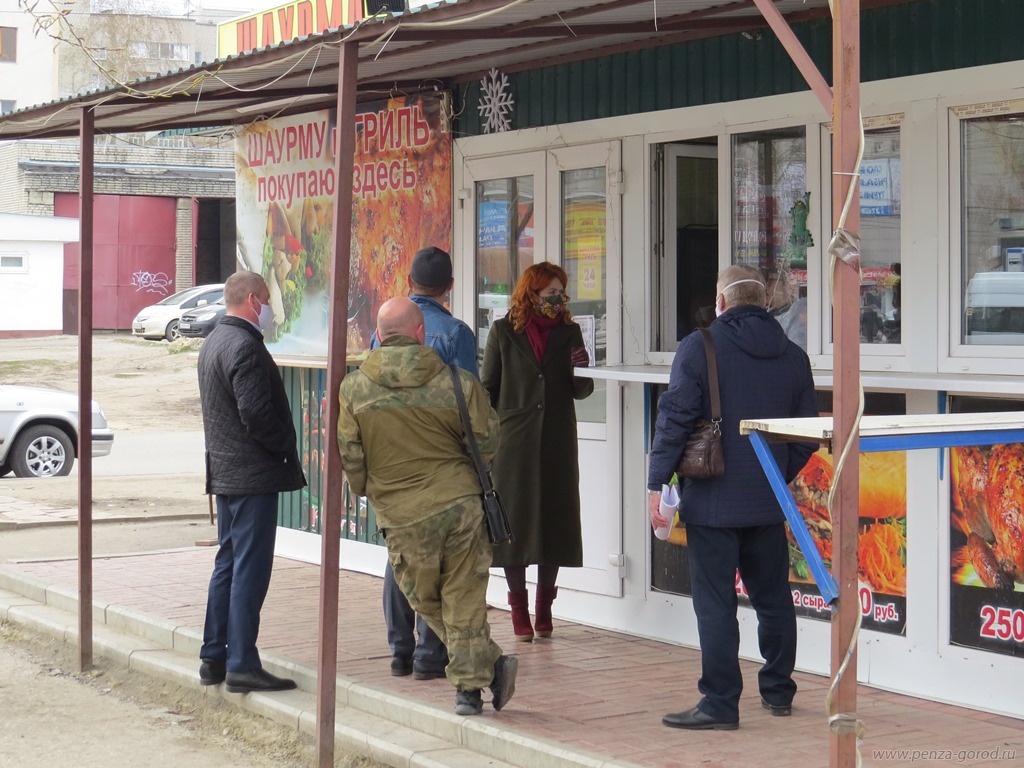 В Пензе шиномонтаж и ларьки с шаурмой не пожелали закрыться на время режима самоизоляции