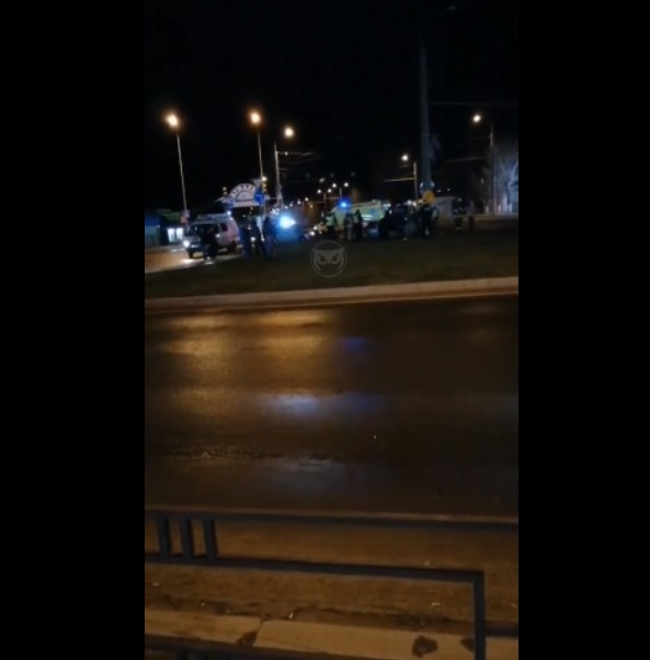 Ночное ДТП в Засечном: легковушка влетела на огромной скорости в столб