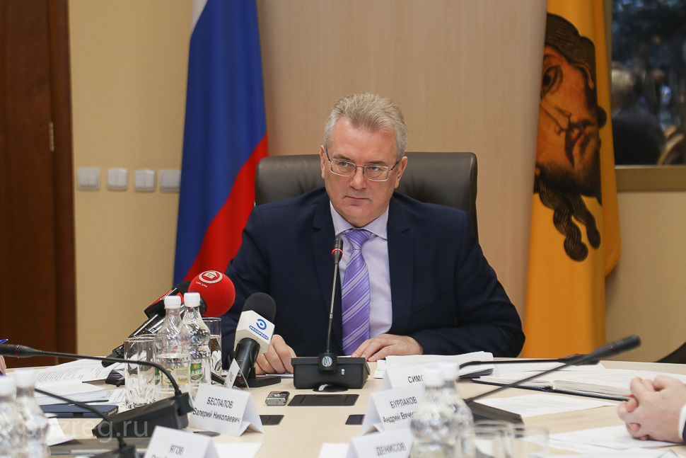 Иван Белозерцев распорядился штрафовать управляющие компании за несоблюдение норм санобработки