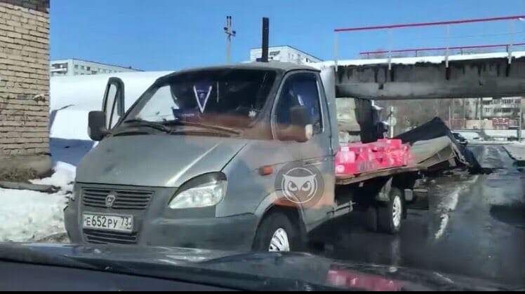 В Пензе очередная «Газель» стала жертвой моста