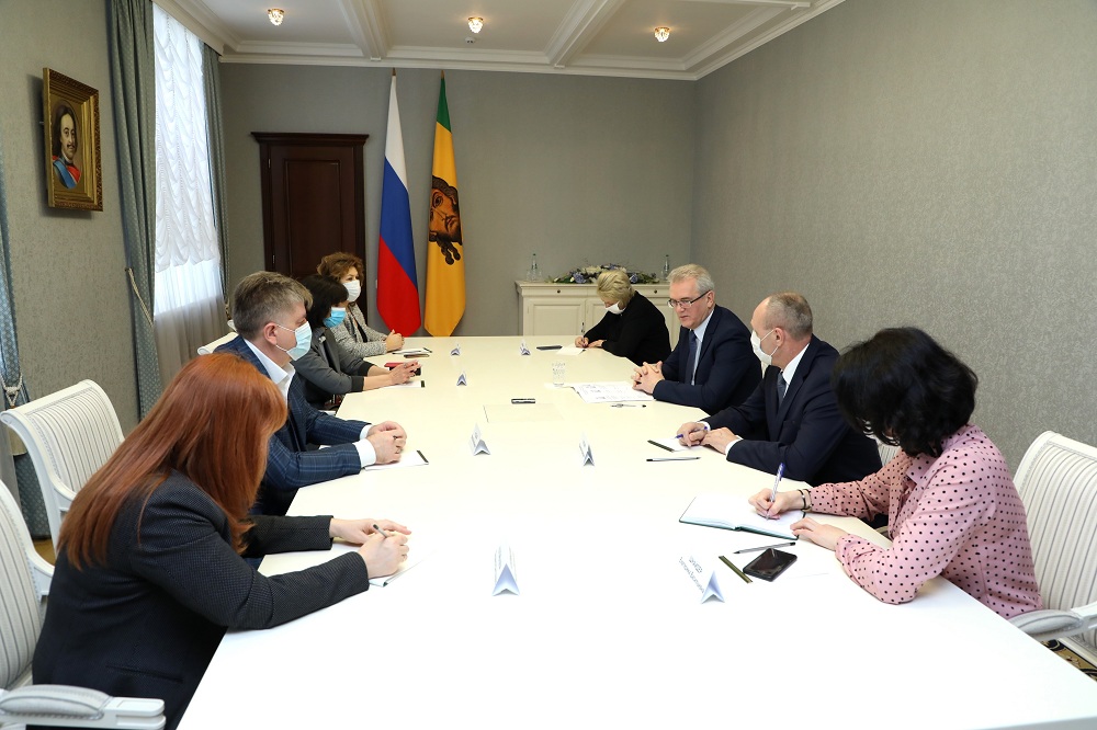 Губернатор призвал руководство пензенского ТВ больше рассказывать о профилактике коронавируса