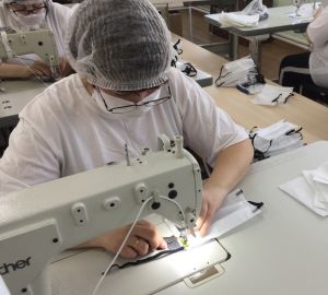 В Кузнецке будут продавать маски собственного производства