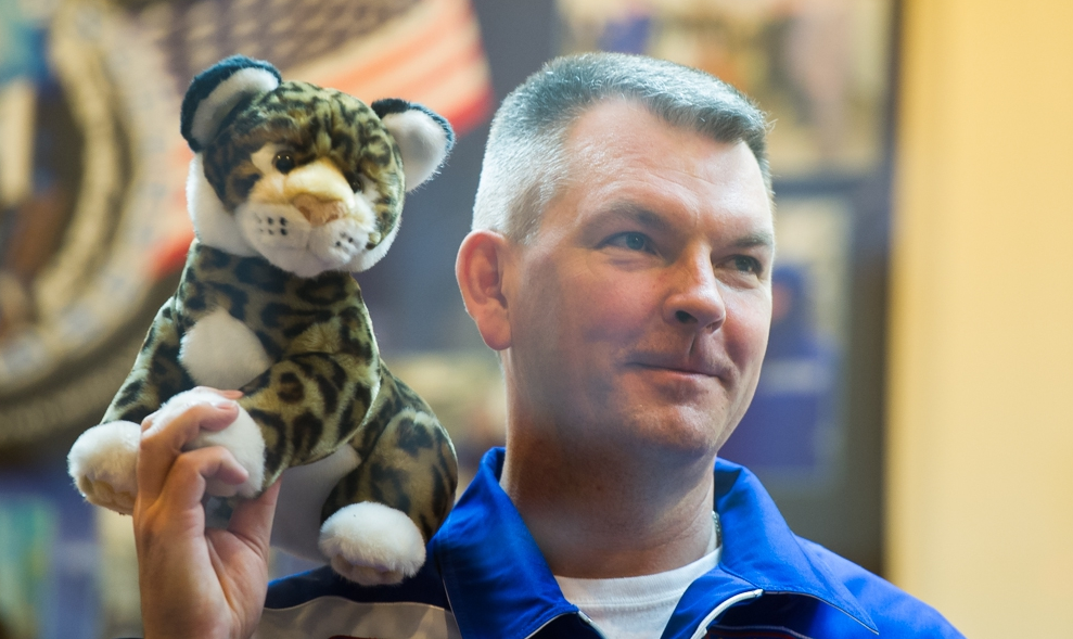 В Пензе родная школа космонавта Самокутяева теперь носит его имя