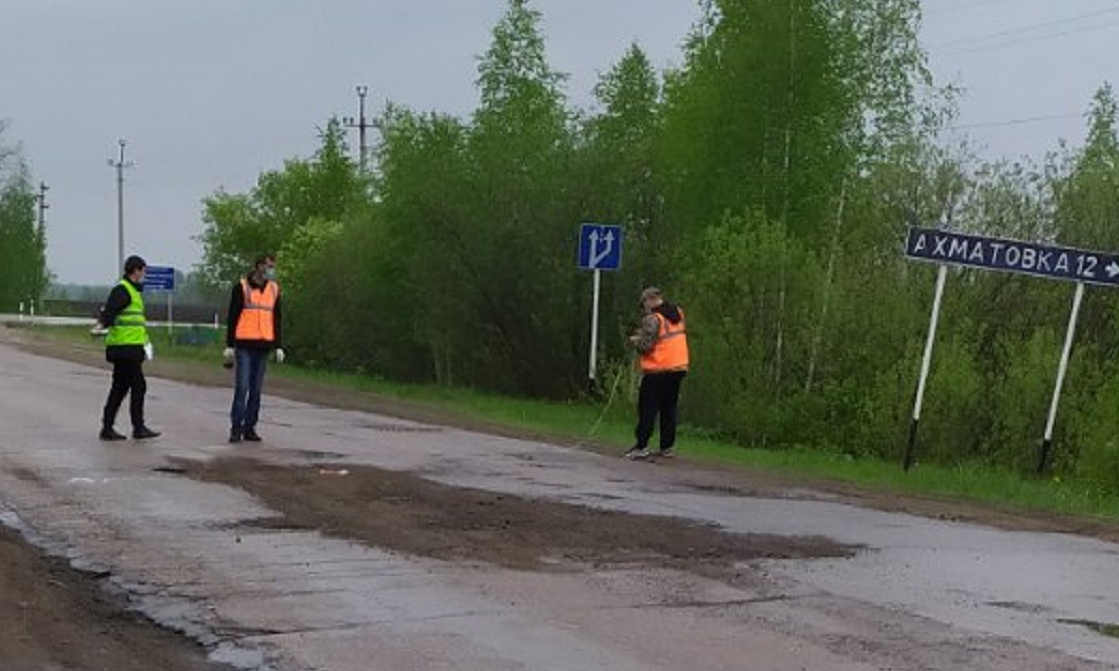 Александр Гришев проверил наличие масок у дорожников