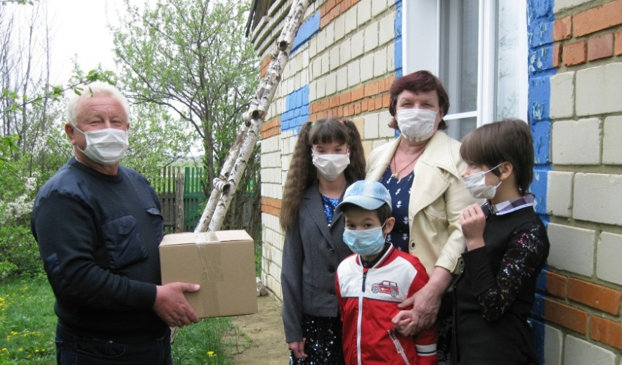 Губернатор Иван Белозерцев оказал помощь 30 пензенским семьям