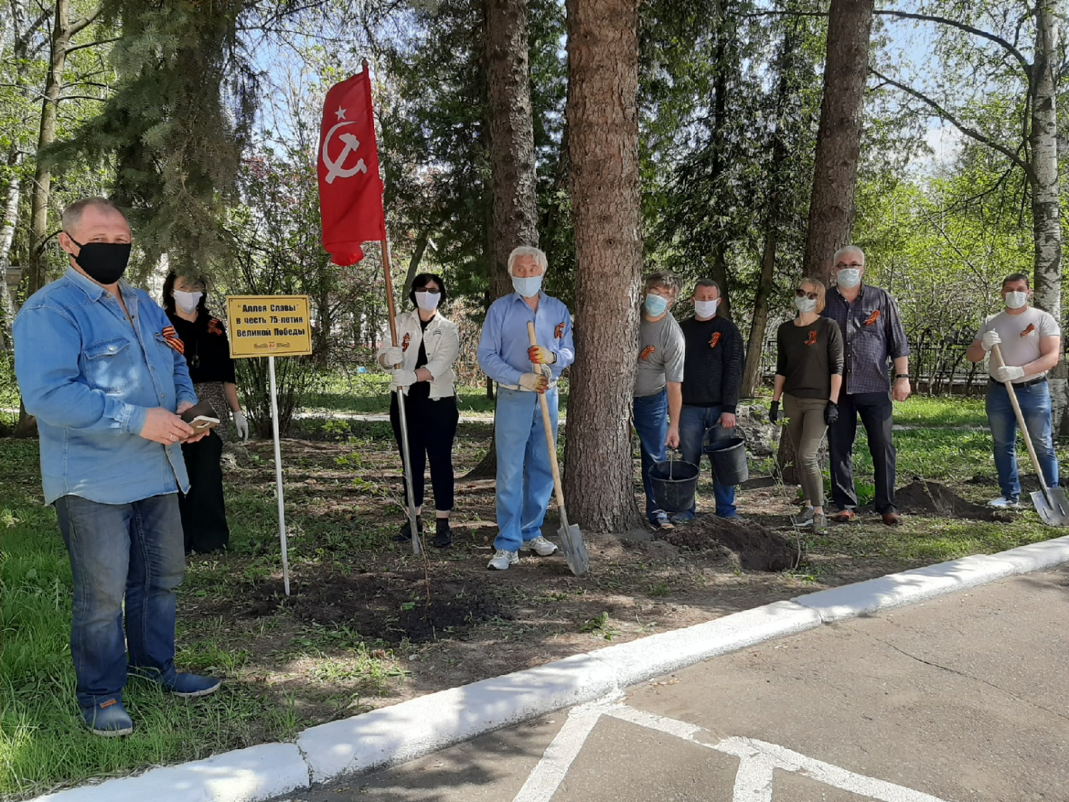 В Пензе у картинной галереи появилась «Аллея Славы»