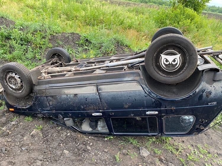 В Пензенской области автомобиль вылетел с дороги и перевернулся