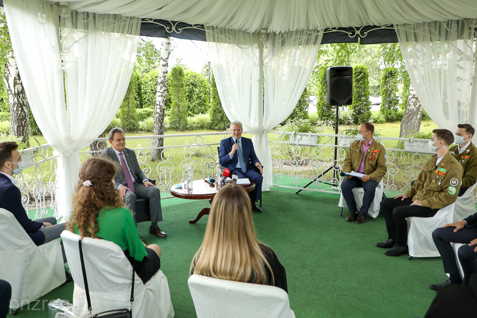 В Пензенской области разработают программу поддержки активной молодежи