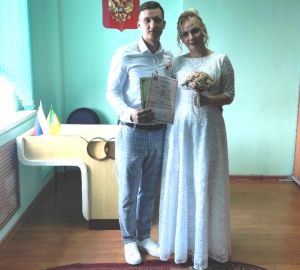 В Пензе 87 пар молодоженов поженились в "зеркальную" дату