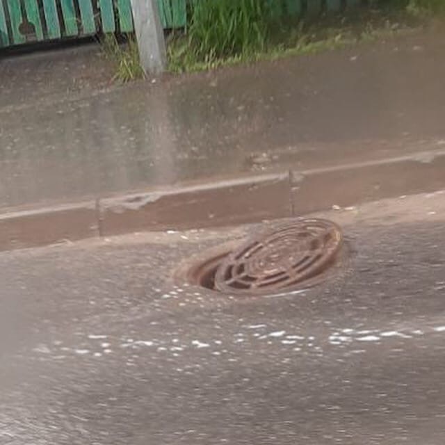 Автомобилистов Пензы предупредили об открытом люке на Окружной