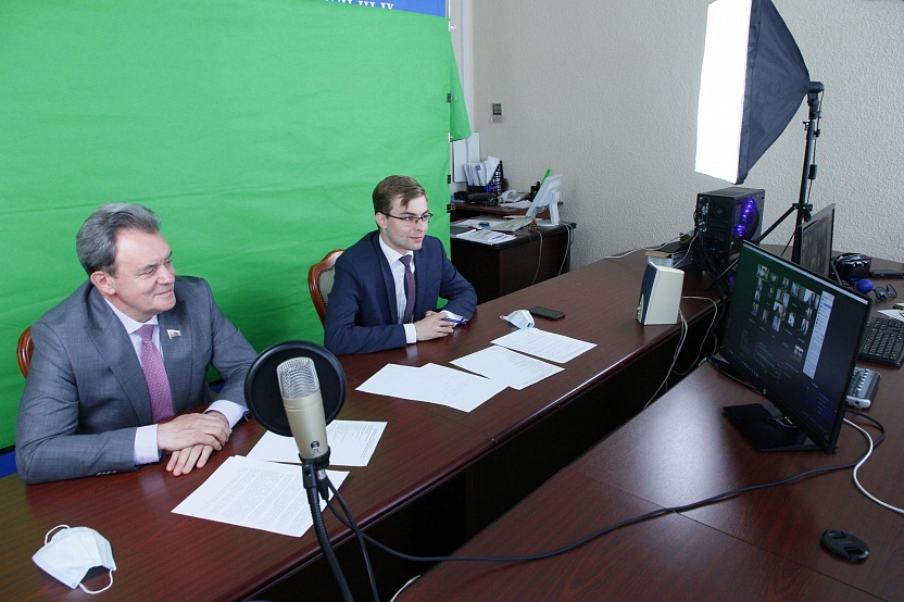 Валерий Лидин провел онлайн конференцию с участниками Молодежного парламента