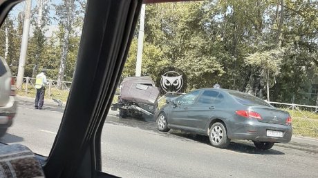 В аварии на проспекте Победы пострадали двое детей