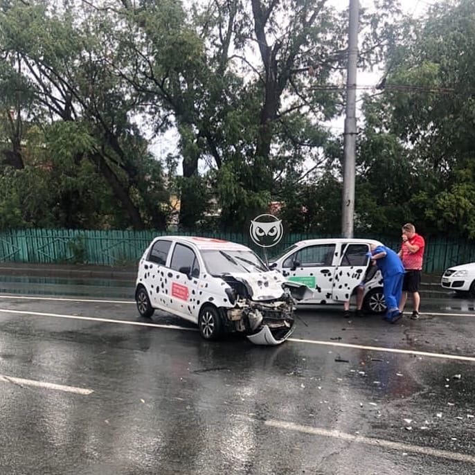 В Пензе в ДТП у «Глобуса» пострадала пассажирка маршрутки. Фото