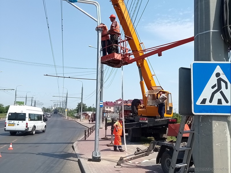 Внимание автолюбителей: в Пензе меняют знаки дорожного движения