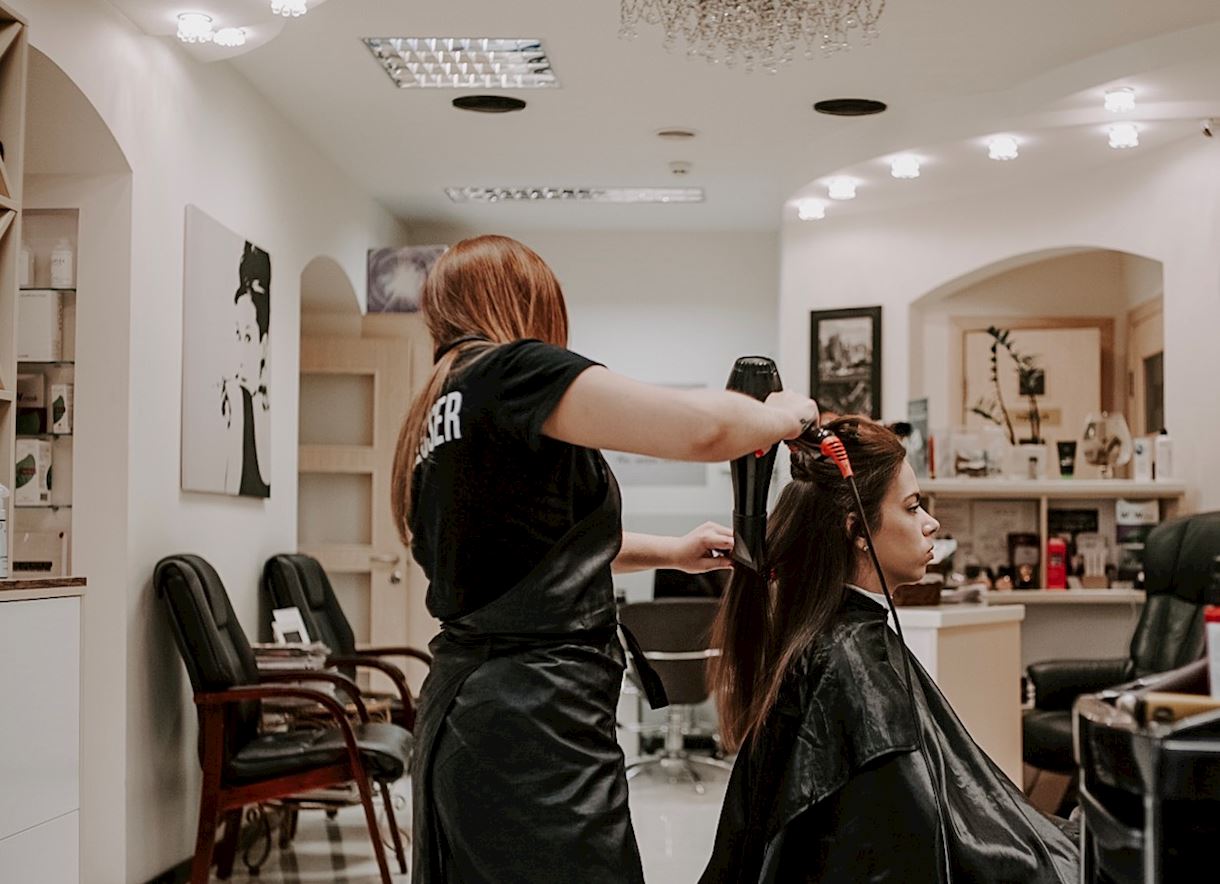 Парикмахер из Пачелмы попала под суд за отсутствие средств защиты