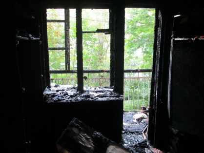 В Пензе два человека смогли спастись из страшного пожара на Попова