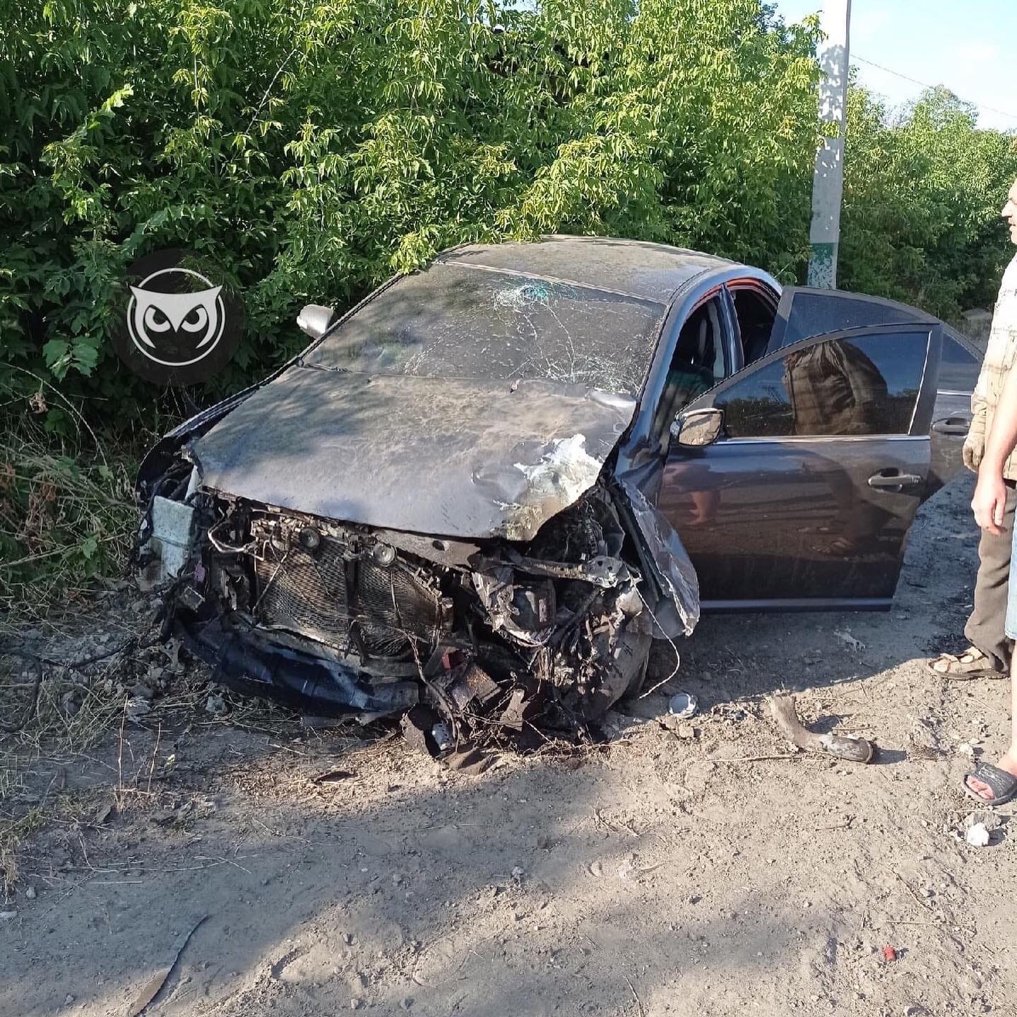 В Пензе легковушка разбилась всмятку на «пьяной дороге»