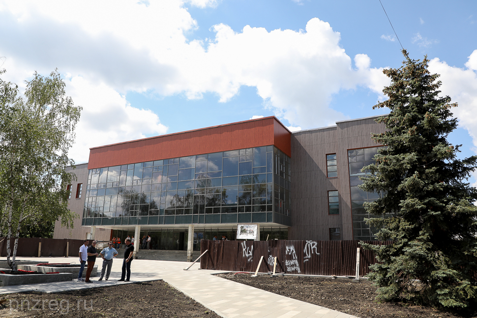 Губернатор распорядился продумать название Центра культурного развития на Западной Поляне