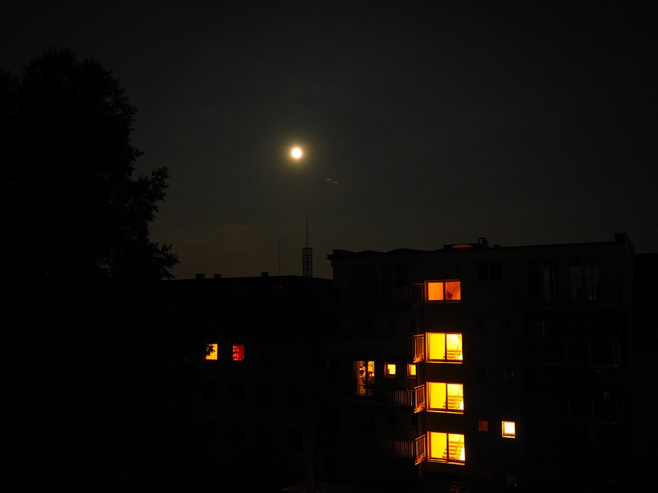 Жительница Пензы проснулась ночью от того, что в ее квартире кто-то был